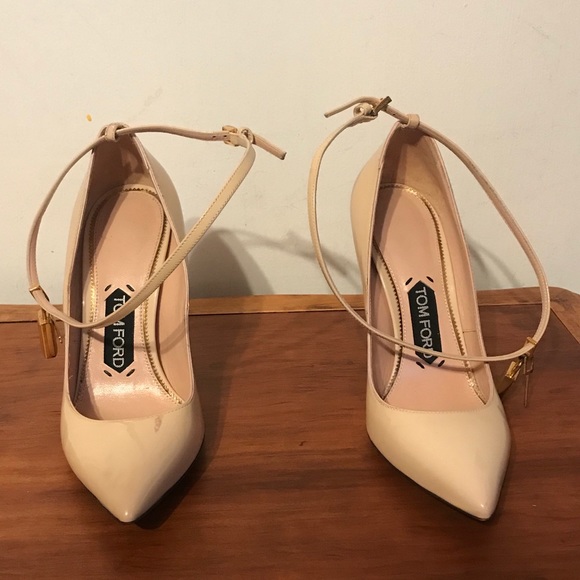 ❤️Tom Ford Padlock ankle wrap pumps - Picture 2 of 10